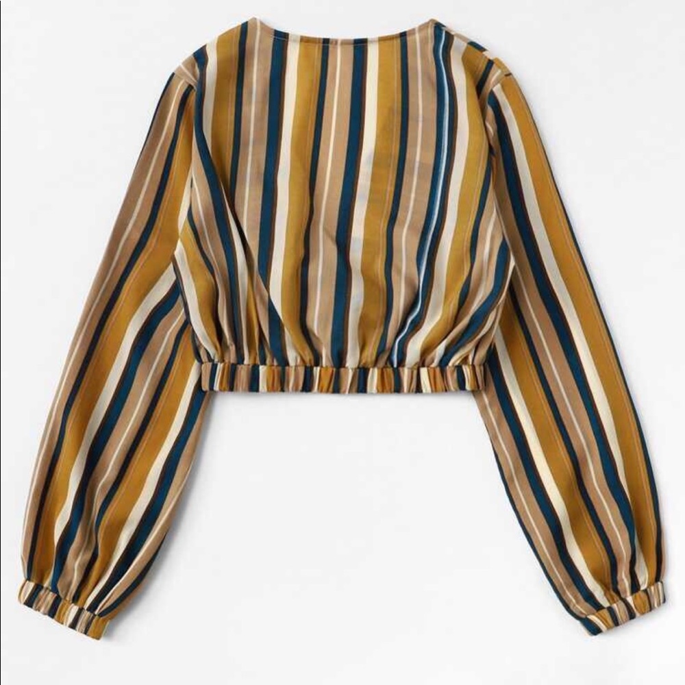 Striped Crop Top - Picture 4 of 6